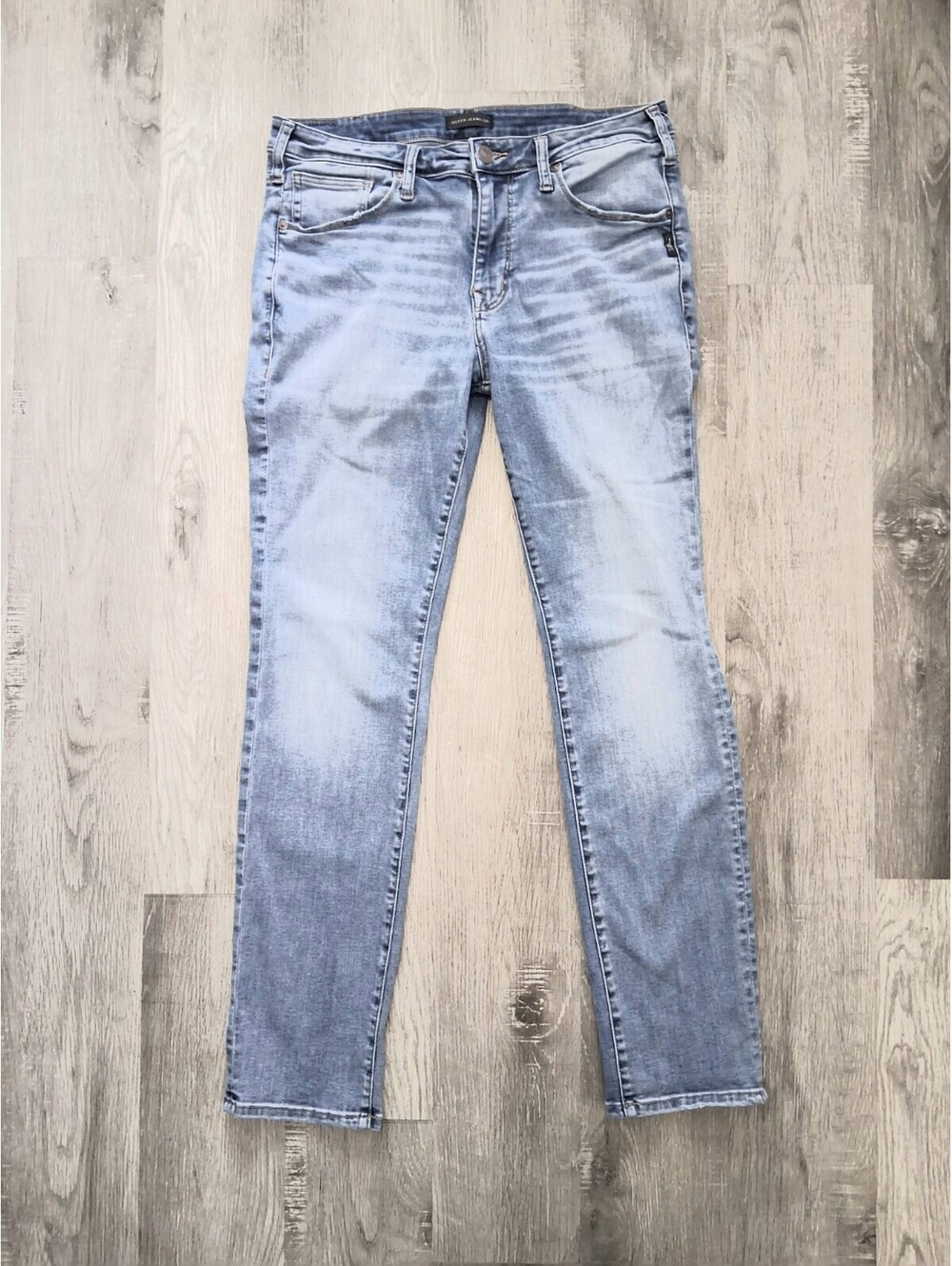 Silver Jeans Kenaston Men's 32x30 Slim Straight Leg Light Wash Denim Blue Jeans